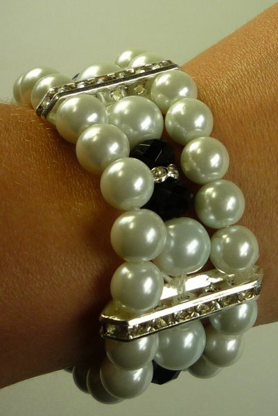 Perilous Pearls Black & White Links Bracelet