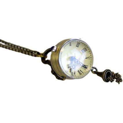Steampunk Pendant - Magnifying Clock